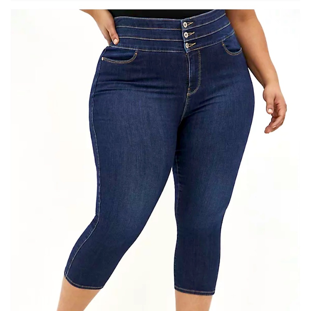 Torrid capris
